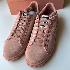 MAC x Puma Suede Classic One Muted Clay Size 10 Creme D’Nude pink Sneaker low